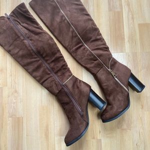 Brown high boots size 6 1/2